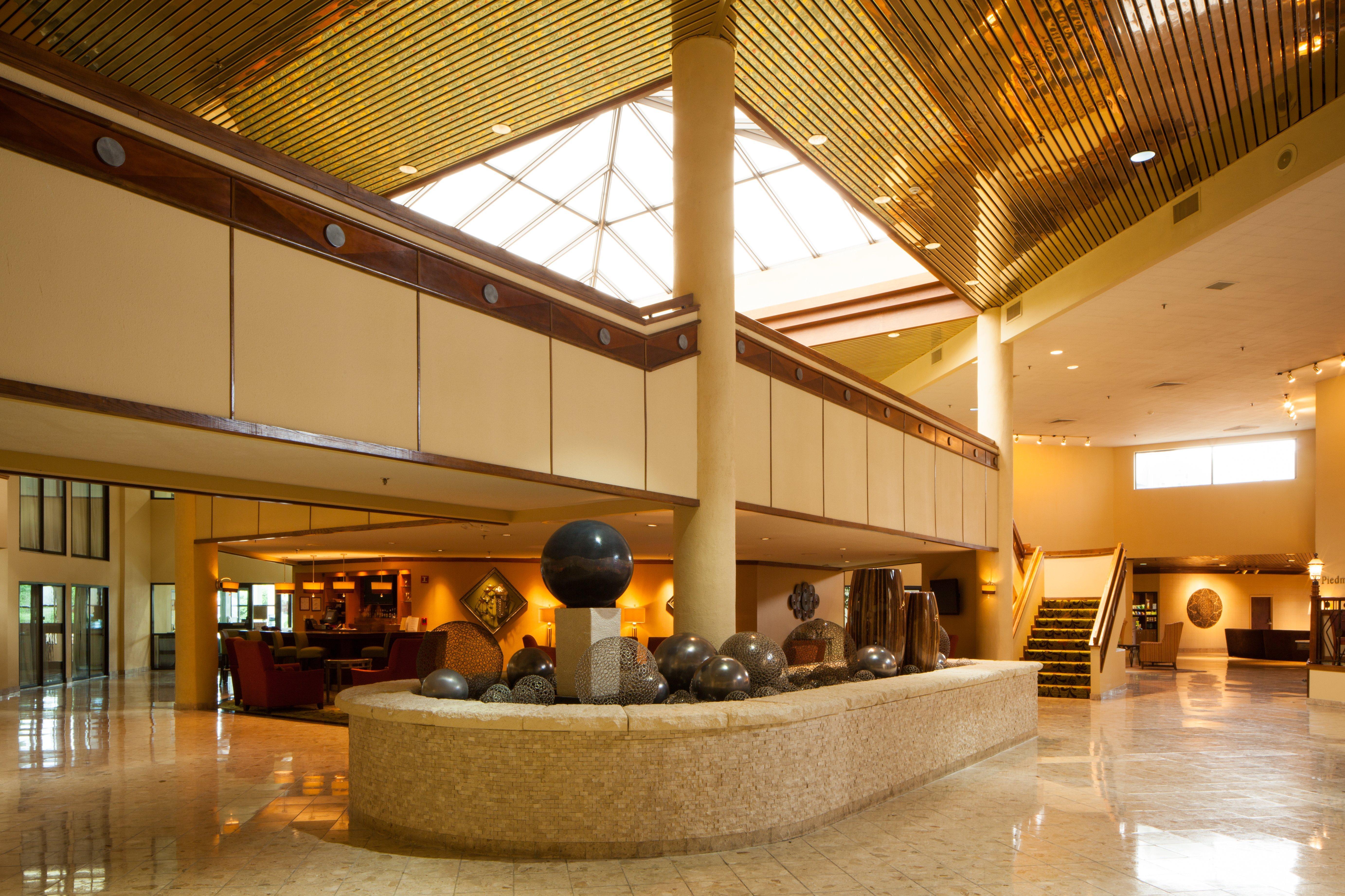 Crowne Plaza Hotel Hickory By Ihg Εξωτερικό φωτογραφία