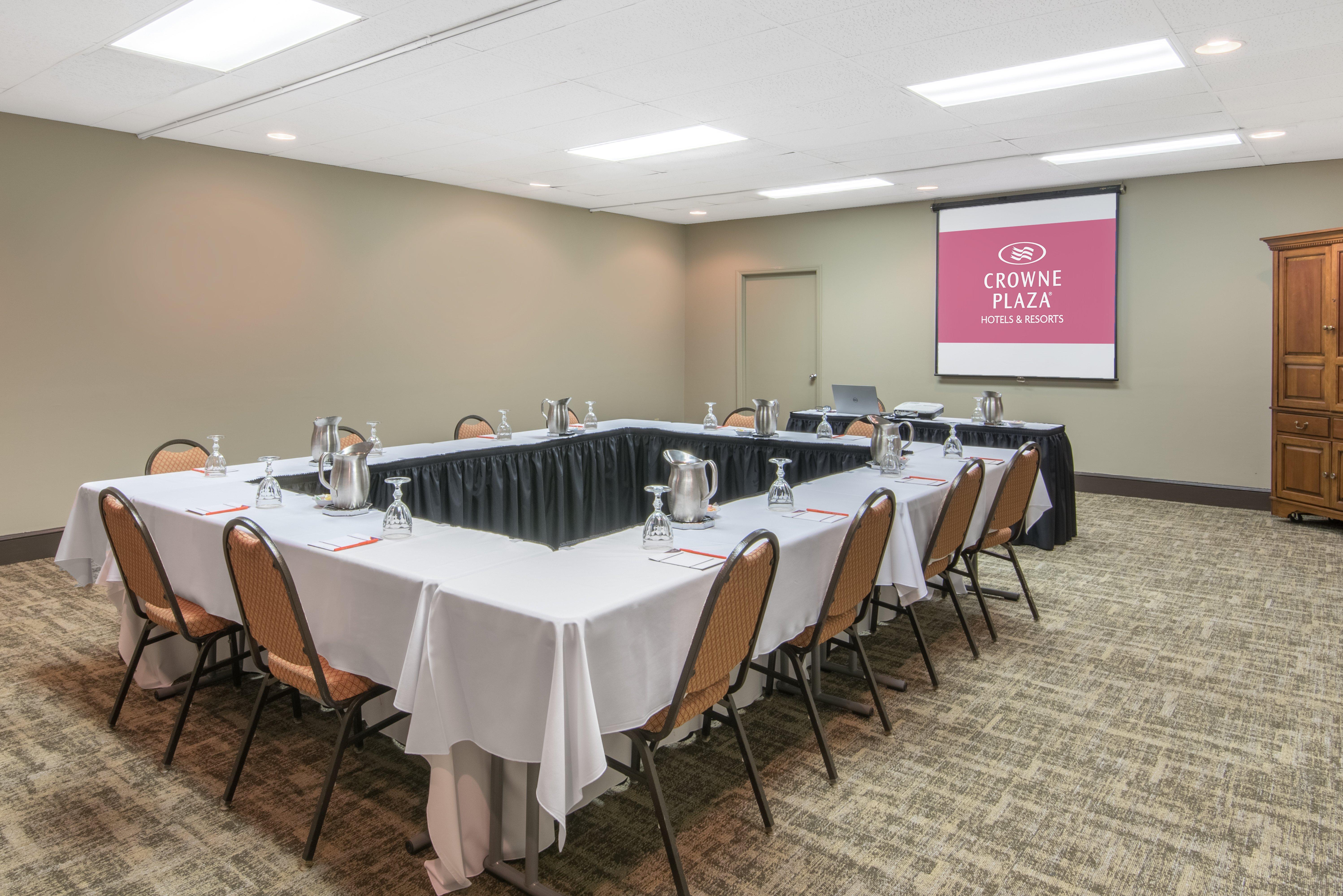 Crowne Plaza Hotel Hickory By Ihg Εξωτερικό φωτογραφία