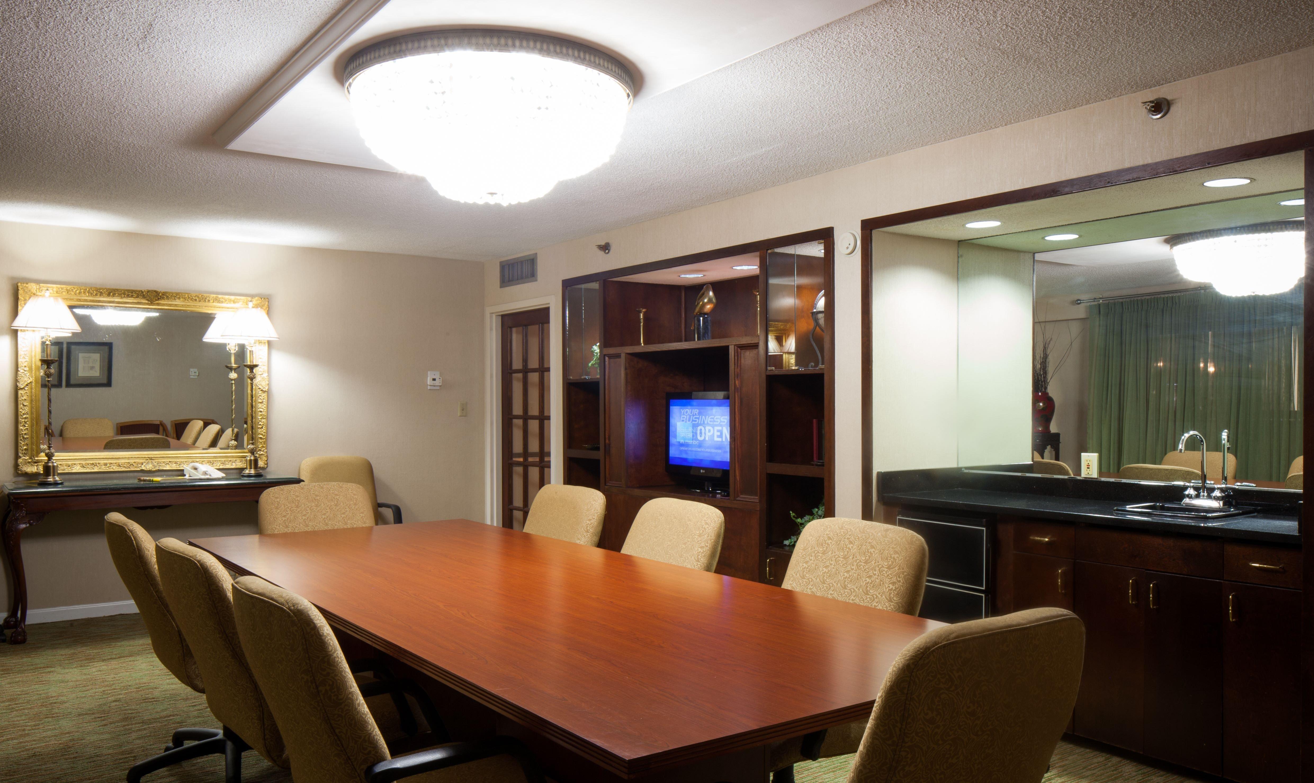 Crowne Plaza Hotel Hickory By Ihg Εξωτερικό φωτογραφία